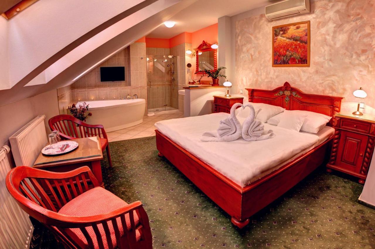 Birdie Pension & Wellness Pardubice Extérieur photo